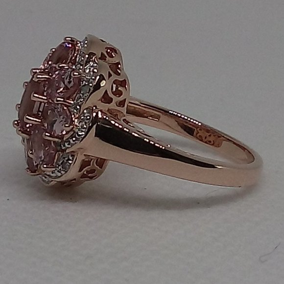 beautiful color shift garnet and diamond ring size 6! - Picture 5 of 10